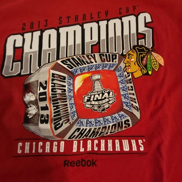 Reebok Other - REEBOK CHICAGO BLACKHAWKS 2013 STANLEY CUP CHAMPIONS NHL TSHIRT MENS SIZE S